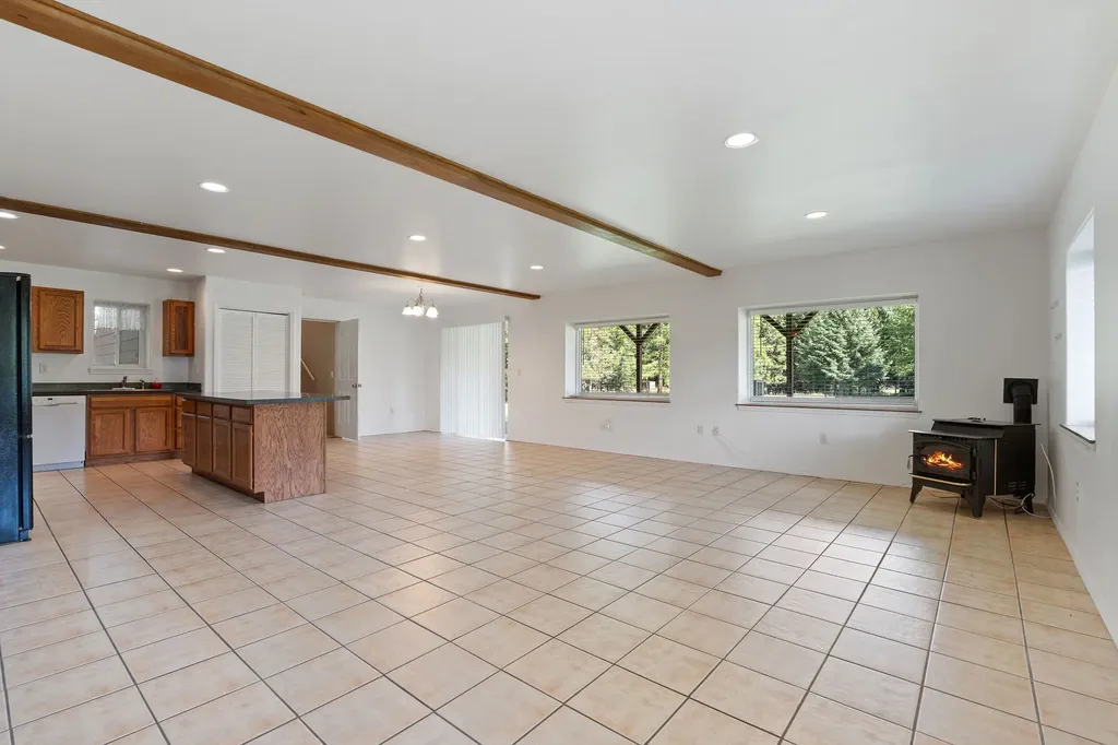 198 Two Creek Lane Kila MT 59920