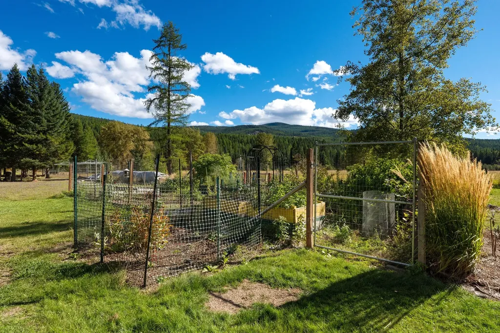 198 Two Creek Lane Kila MT 59920