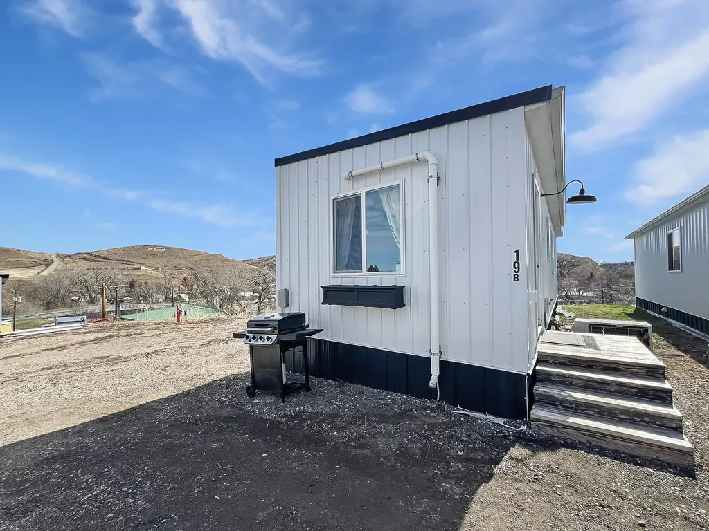19 & 23 Butte Street Belt MT 59412