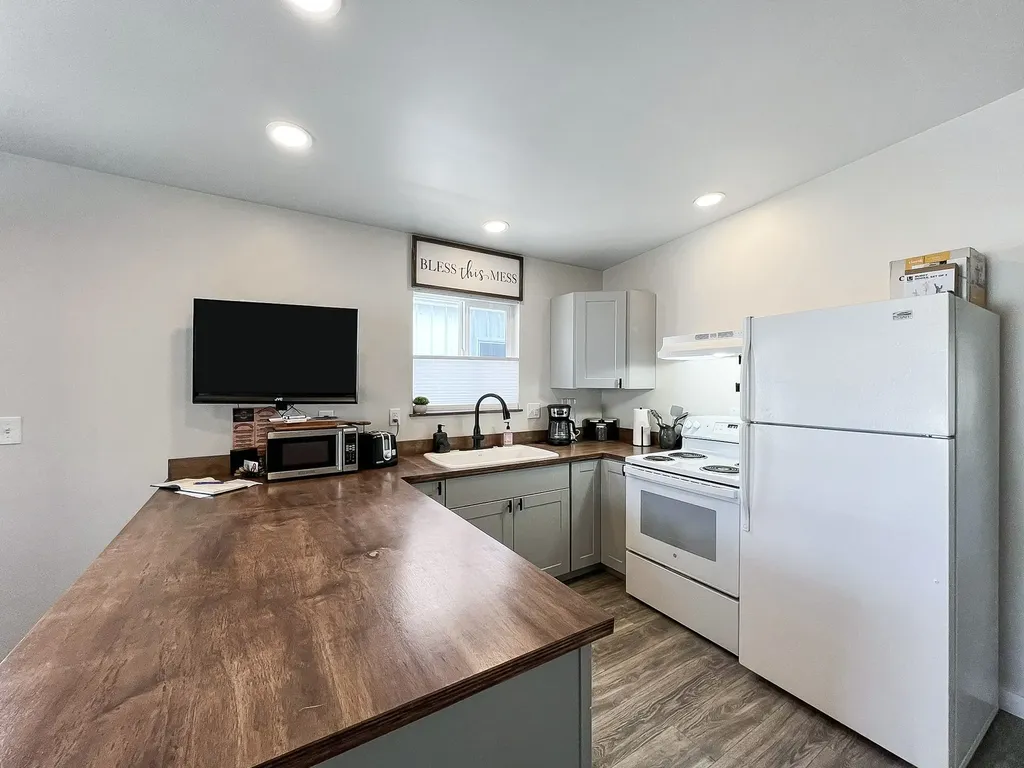 19 & 23 Butte Street Belt MT 59412