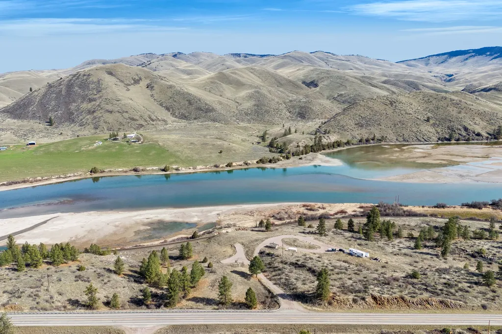 Lot 9a Mount Highway 200 Dixon MT 59831