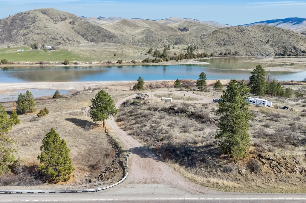 Lot 9a Mount Highway 200 Dixon MT 59831