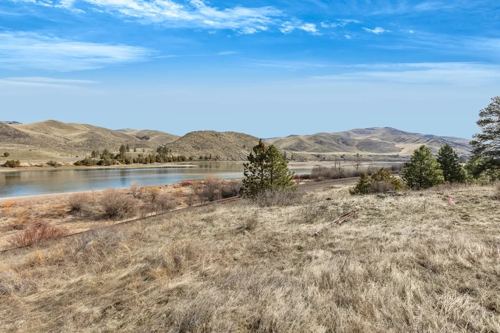Lot 9a Mount Highway 200 Dixon MT 59831