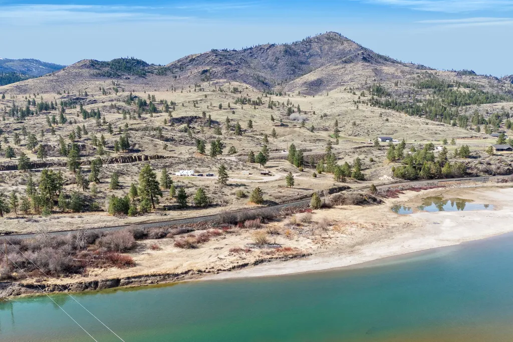 Lot 8a Mount Highway 200 Dixon MT 59831