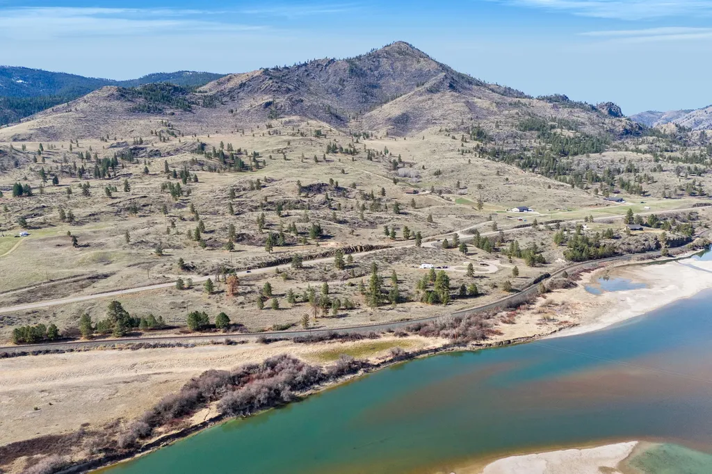 Lot 8a Mount Highway 200 Dixon MT 59831
