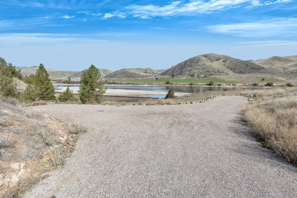 Lot 8a Mount Highway 200 Dixon MT 59831