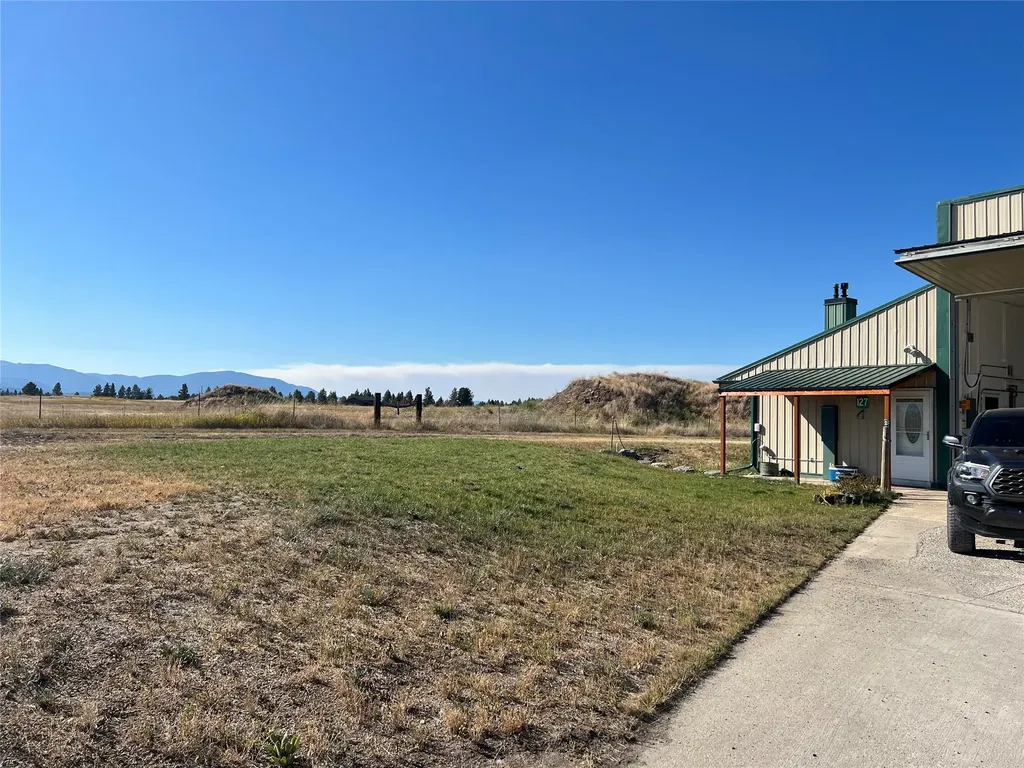 127 Lucky Lindy Lane Eureka MT 59917