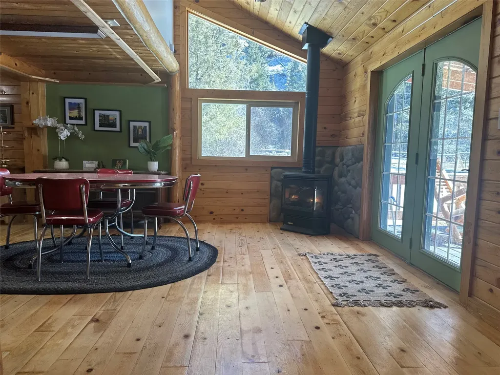 28 Princeton Road Philipsburg MT 59858