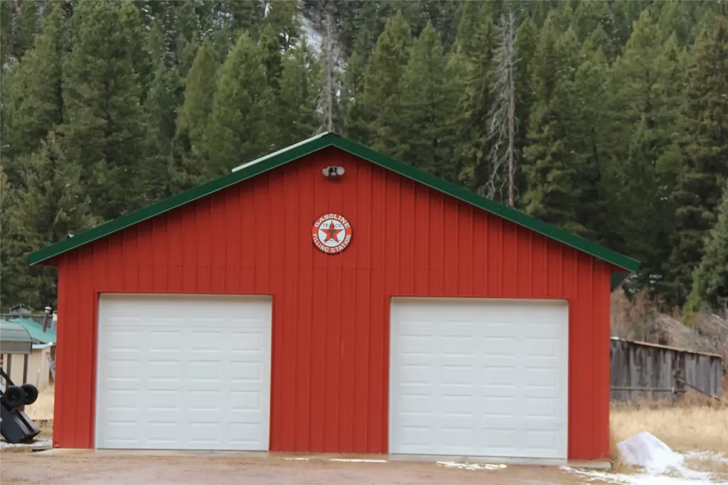 28 Princeton Road Philipsburg MT 59858