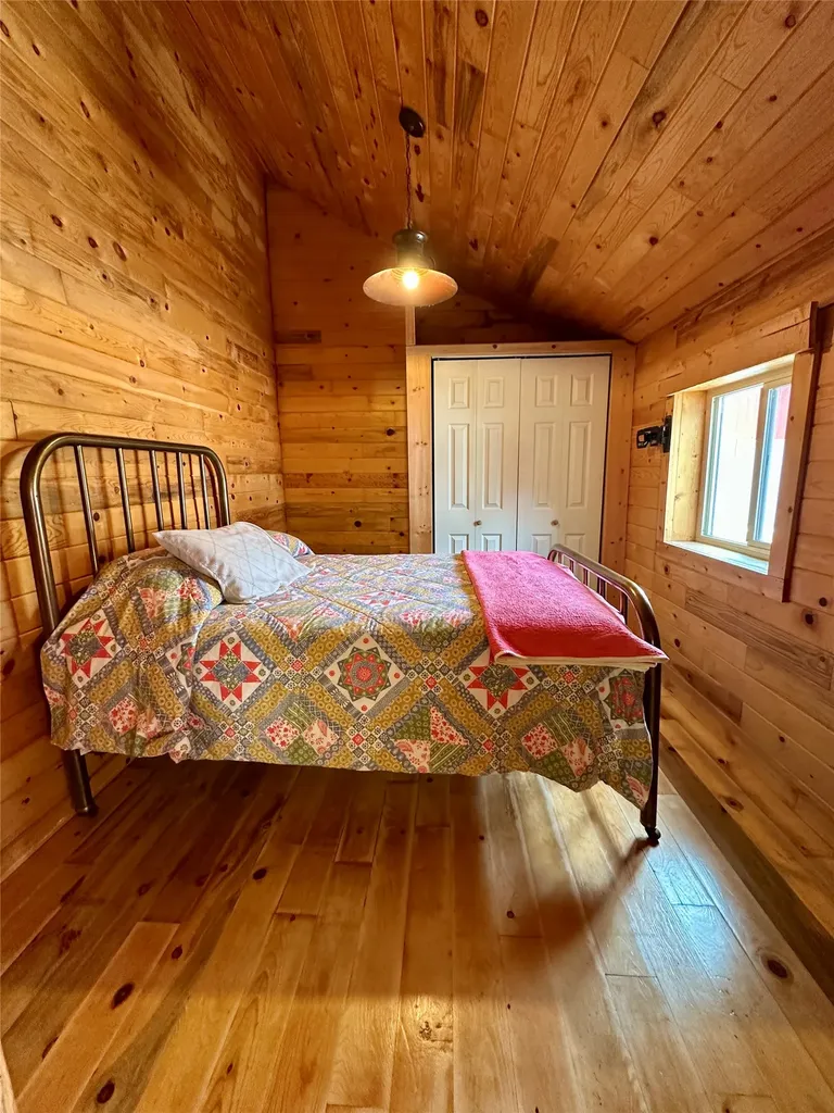 28 Princeton Road Philipsburg MT 59858