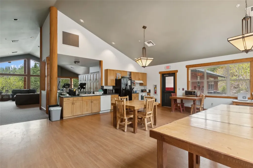 1605 Danielson Road Kalispell MT 59901