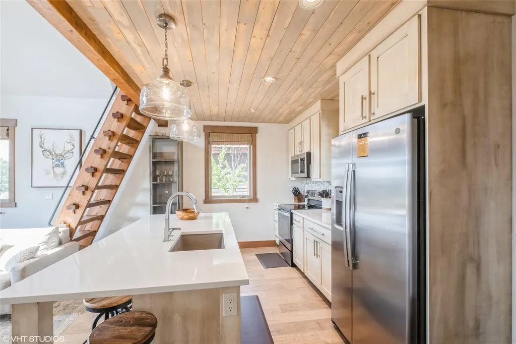 15 Haflinger Cottage Way Eureka MT 59917