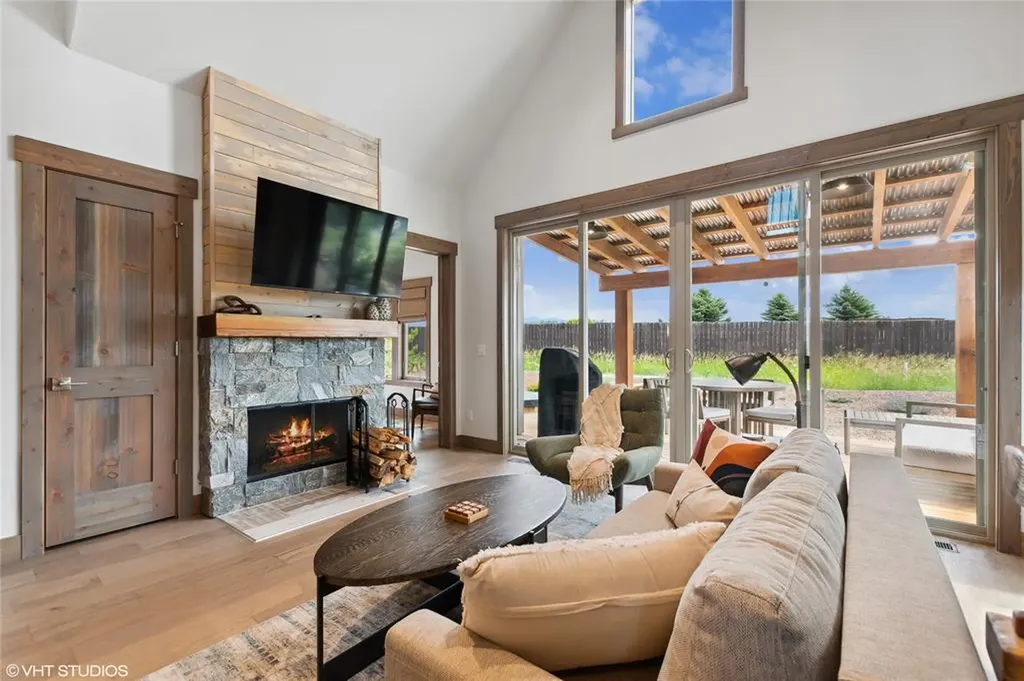 15 Haflinger Cottage Way Eureka MT 59917