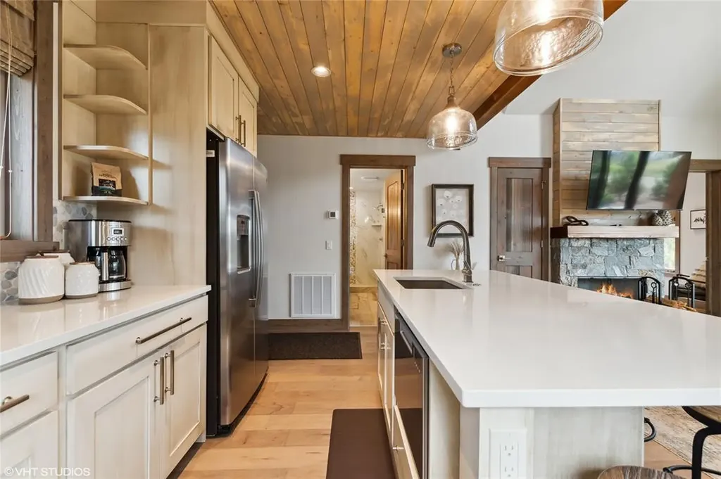 15 Haflinger Cottage Way Eureka MT 59917