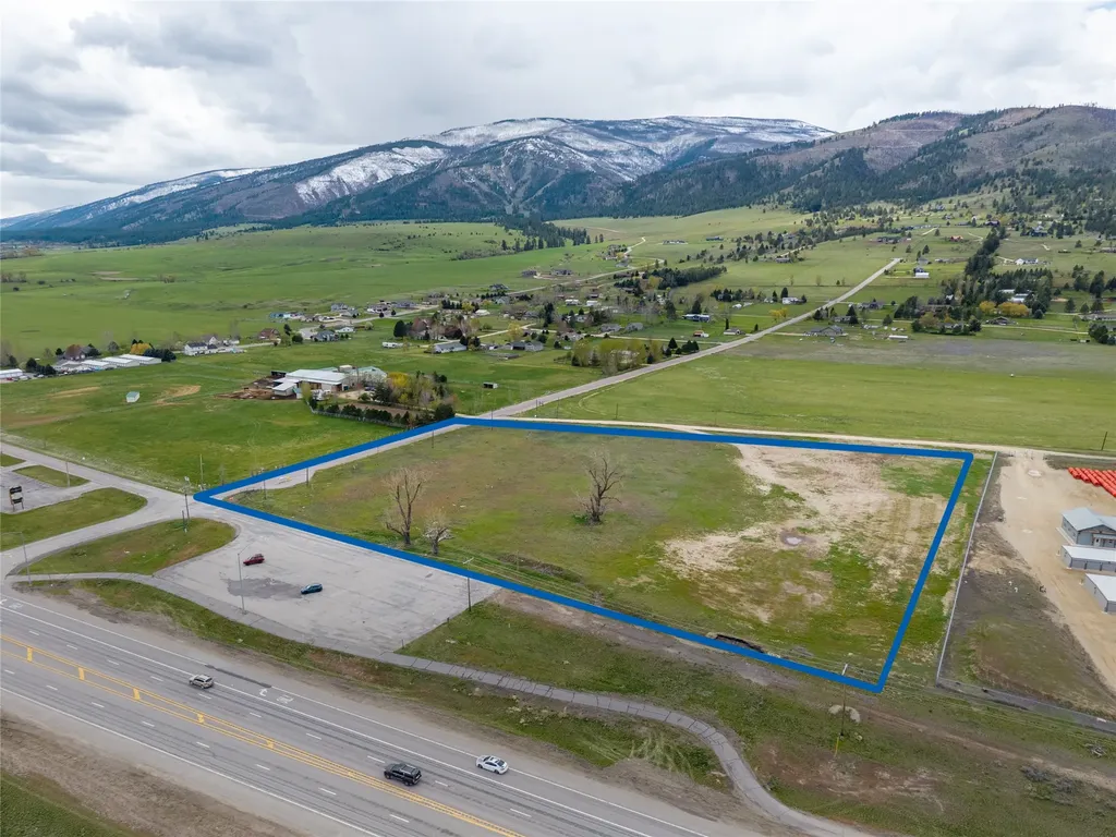 5800 Rowan Street Florence MT 59833