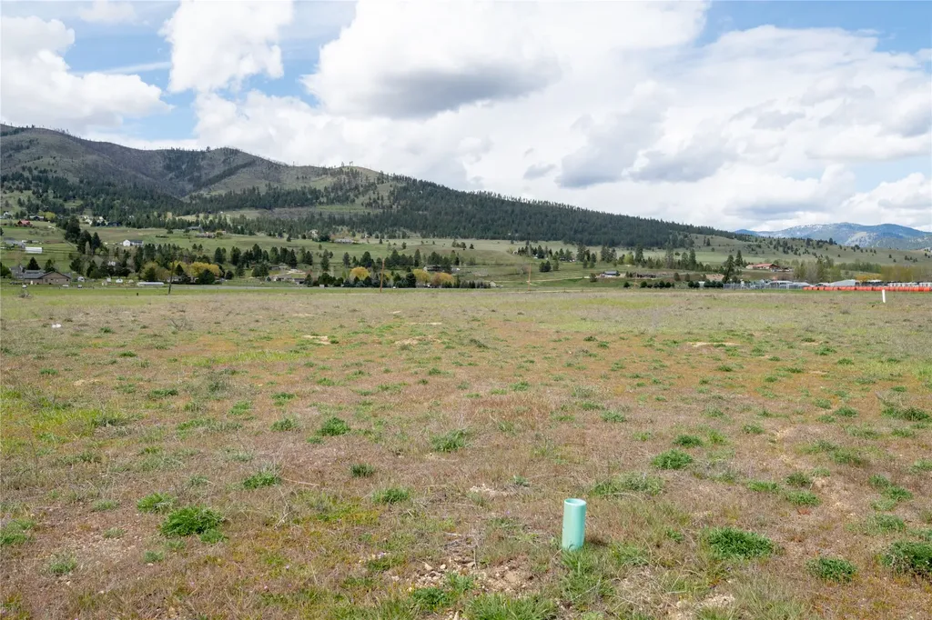 5800 Rowan Street Florence MT 59833