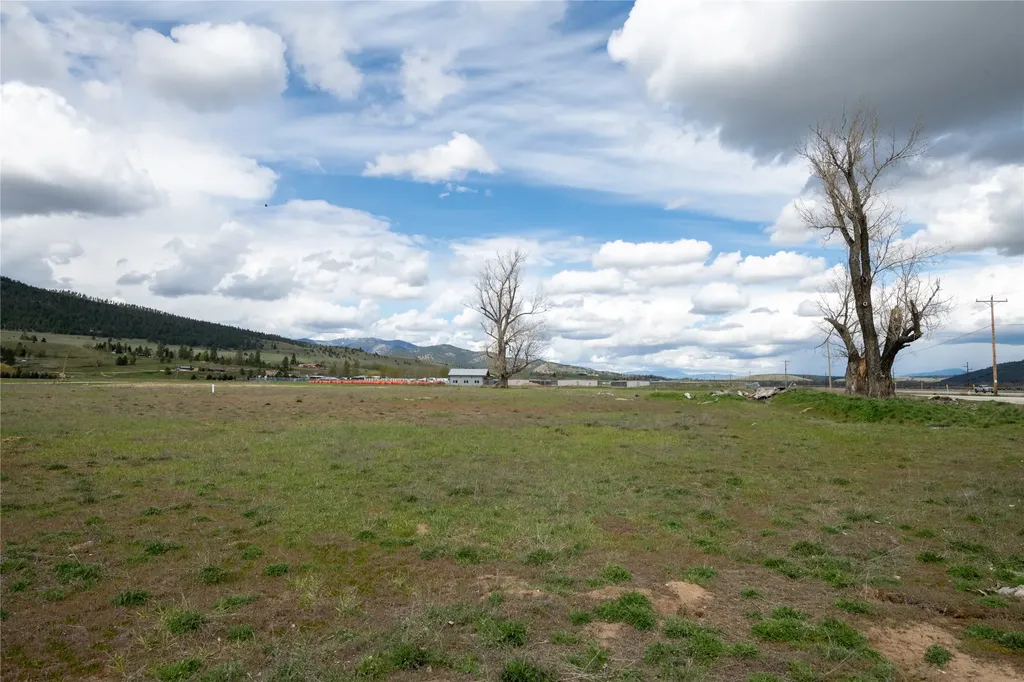 5800 Rowan Street Florence MT 59833