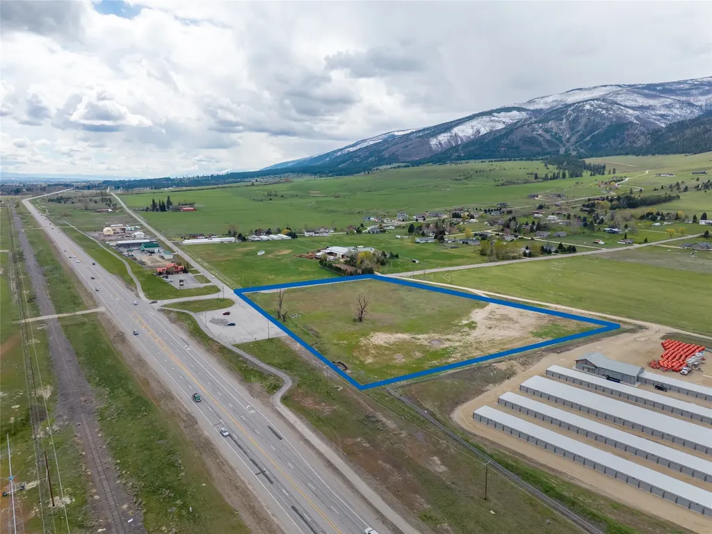 5800 Rowan Street Florence MT 59833