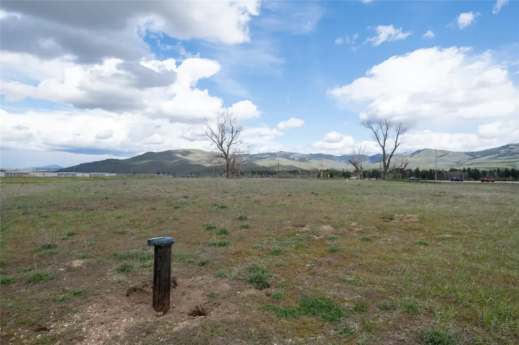 5800 Rowan Street Florence MT 59833