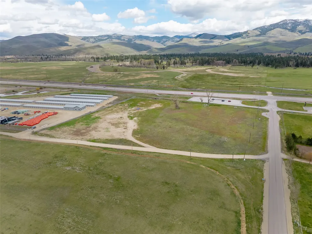 5800 Rowan Street Florence MT 59833