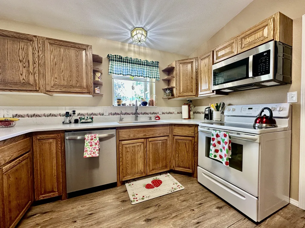 7 Strawberry Drive Townsend MT 59644