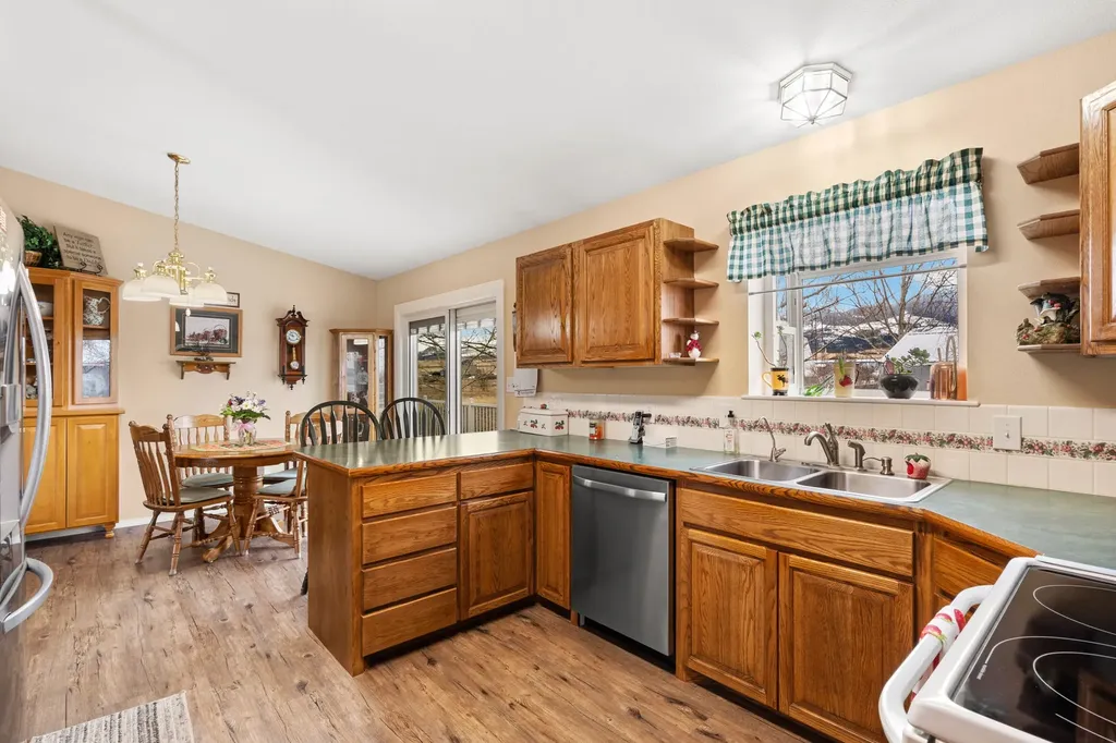 7 Strawberry Drive Townsend MT 59644