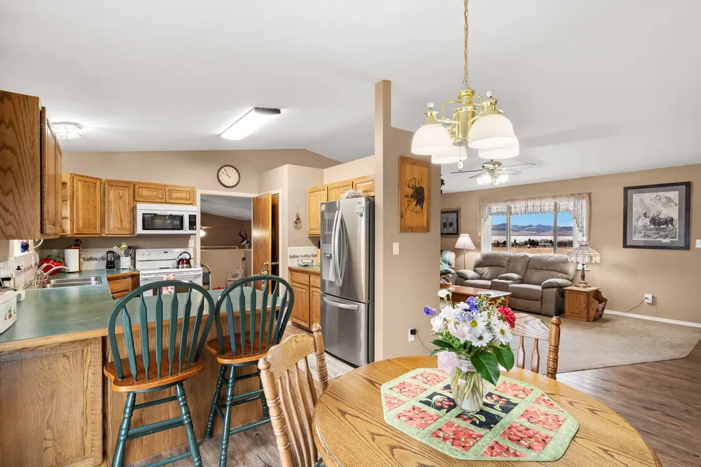 7 Strawberry Drive Townsend MT 59644