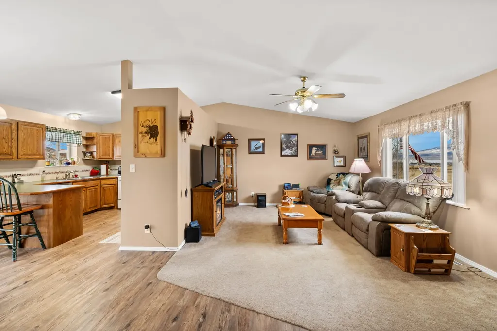 7 Strawberry Drive Townsend MT 59644