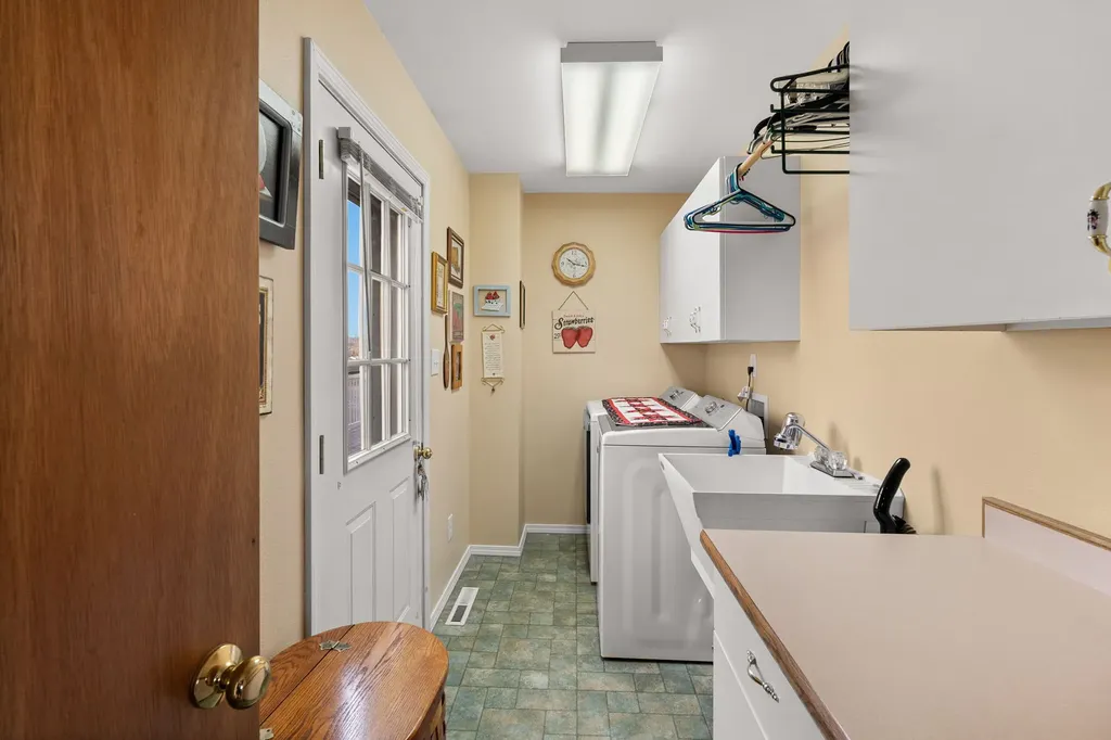 7 Strawberry Drive Townsend MT 59644
