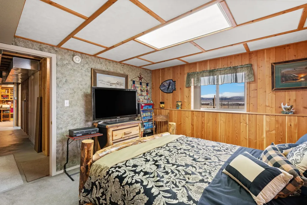 7 Strawberry Drive Townsend MT 59644