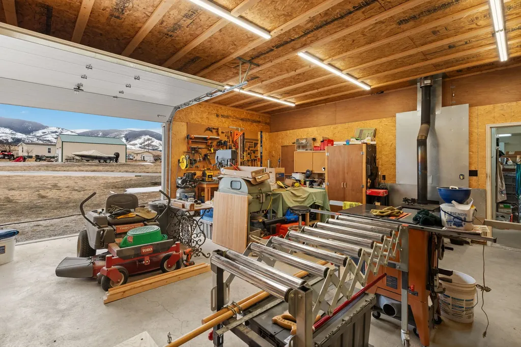 7 Strawberry Drive Townsend MT 59644