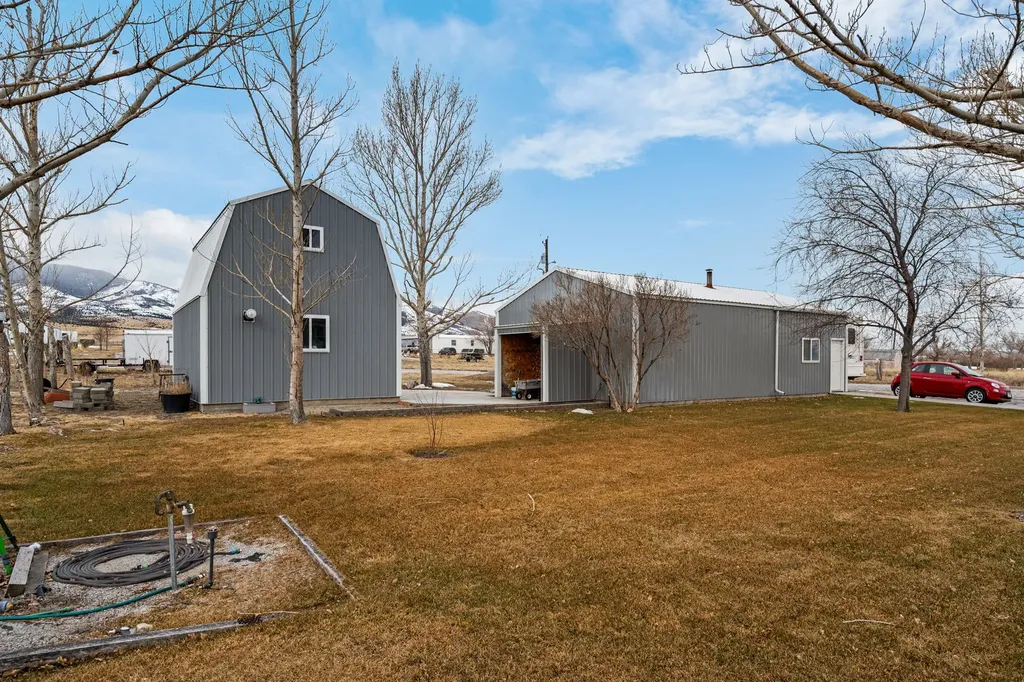 7 Strawberry Drive Townsend MT 59644