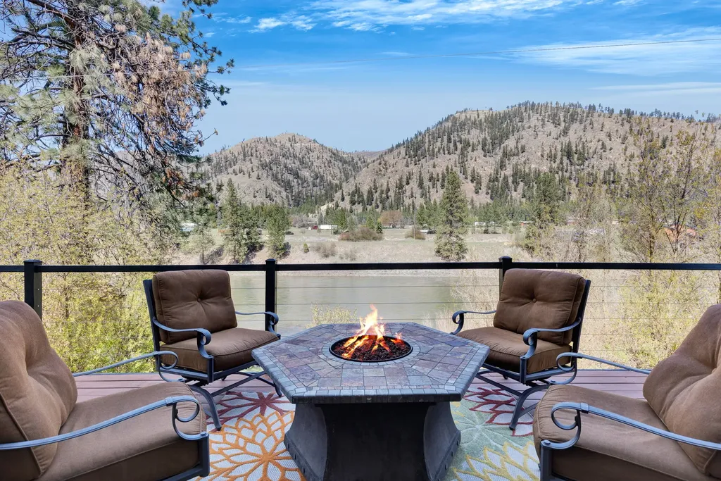390 Dairy Lane Superior MT 59872