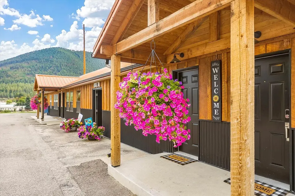 84 Mullan Road W Superior MT 59872