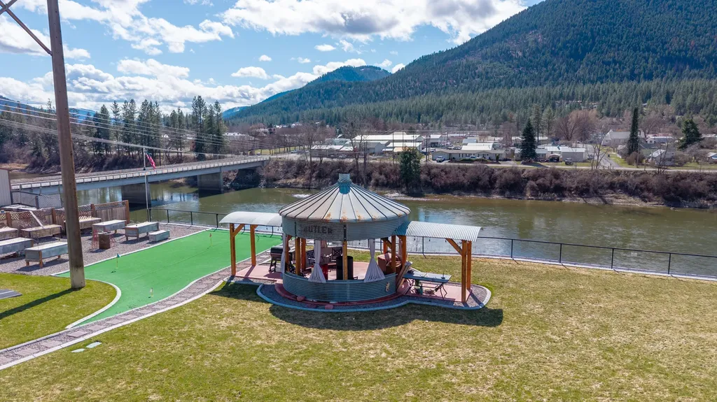 84 Mullan Road W Superior MT 59872
