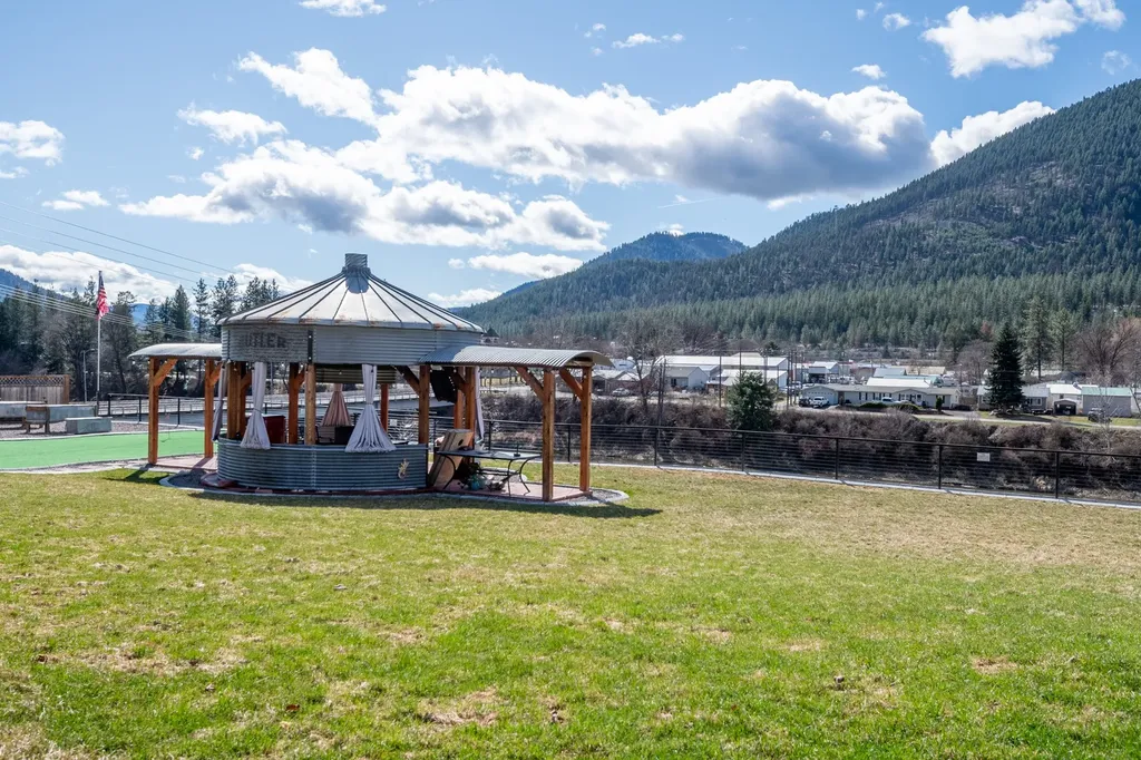 84 Mullan Road W Superior MT 59872