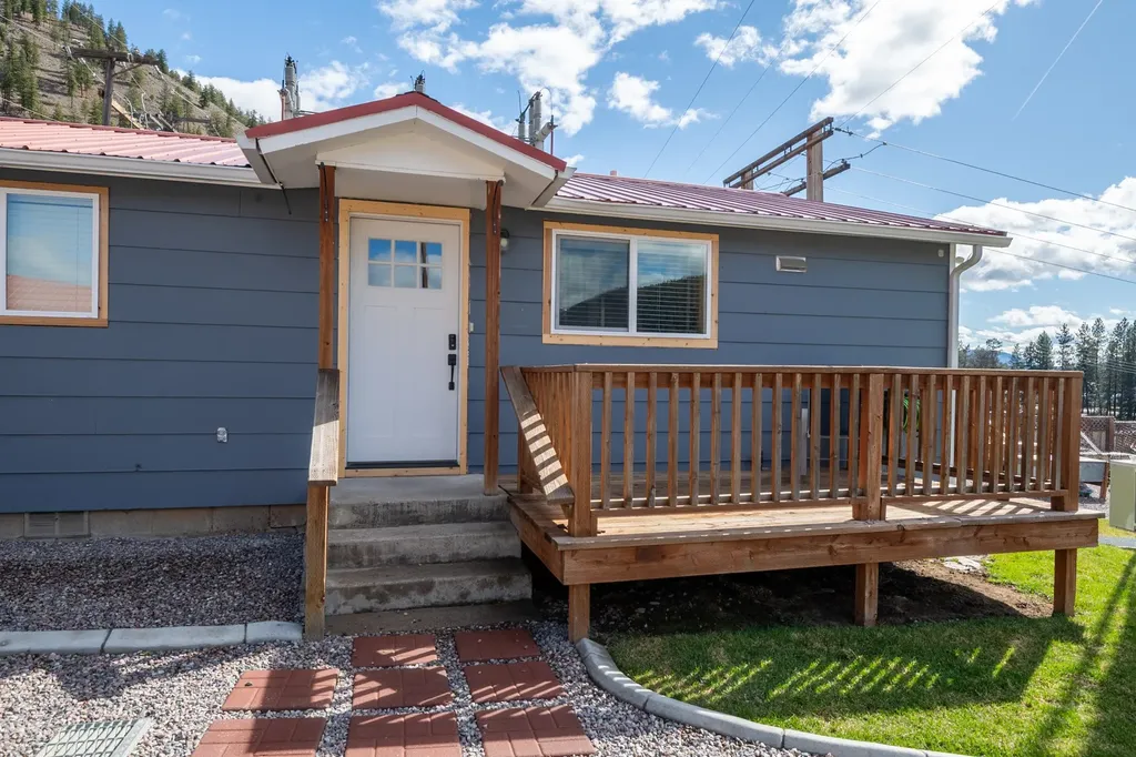 84 Mullan Road W Superior MT 59872