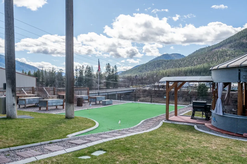 84 Mullan Road W Superior MT 59872