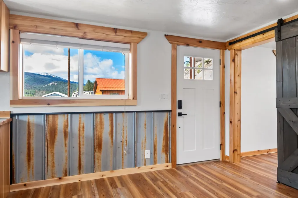 84 Mullan Road W Superior MT 59872