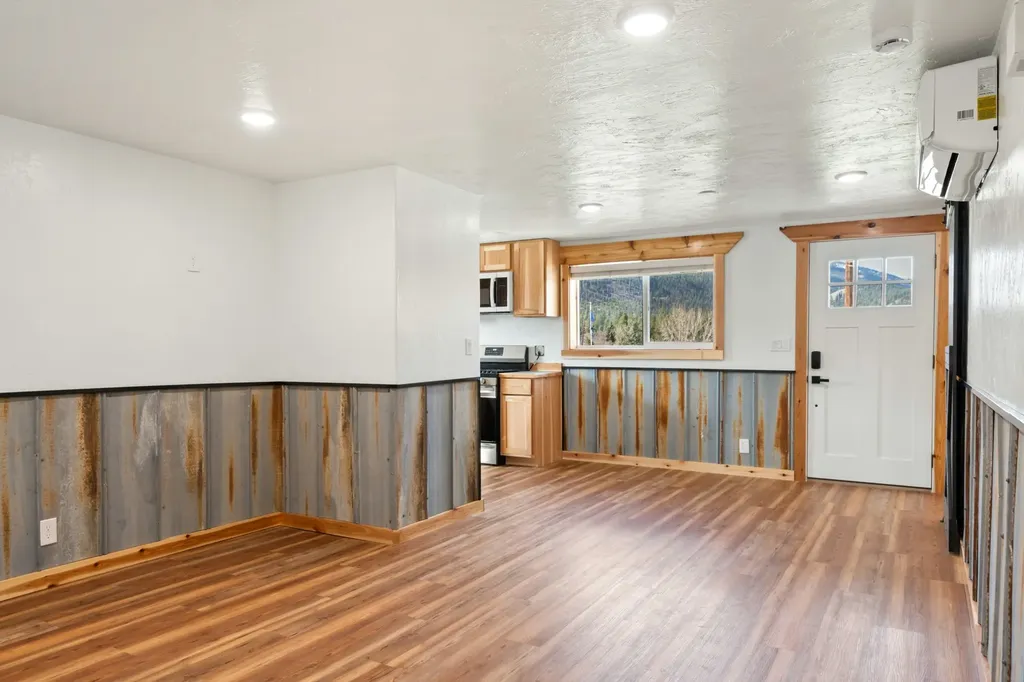 84 Mullan Road W Superior MT 59872