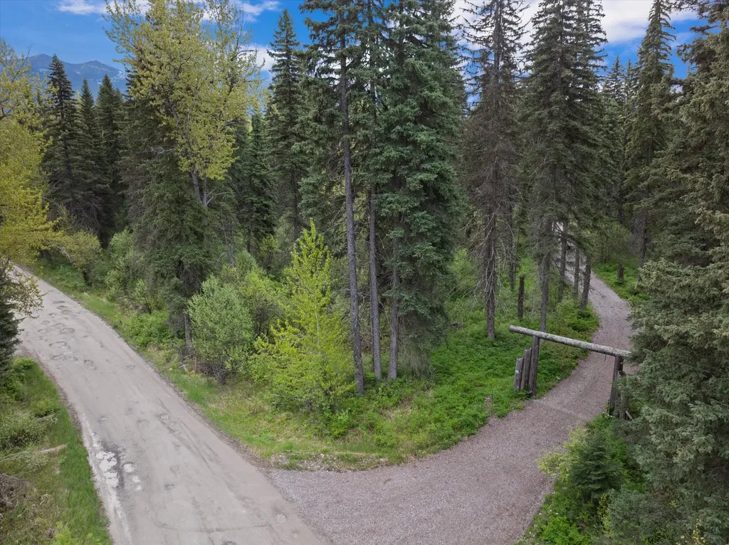 22585 Fatty Creek Road Bigfork MT 59911