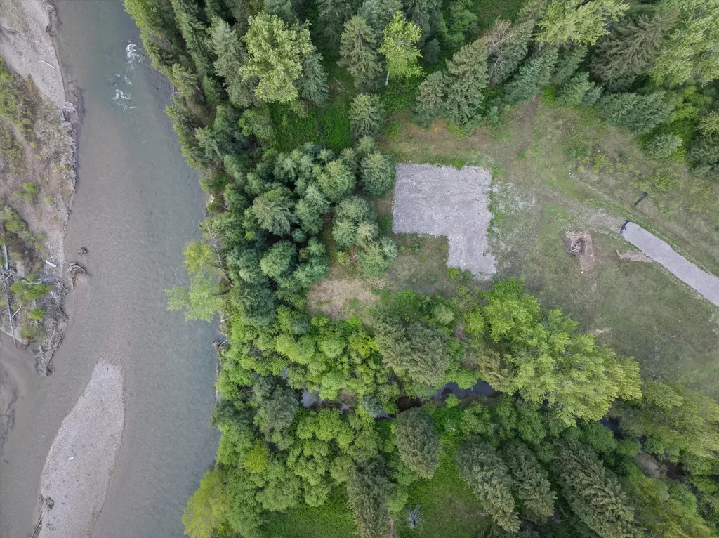 22585 Fatty Creek Road Bigfork MT 59911