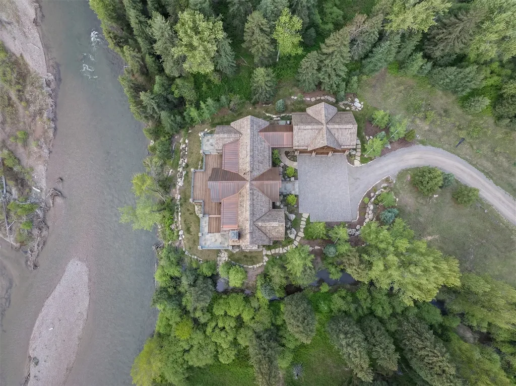 22585 Fatty Creek Road Bigfork MT 59911