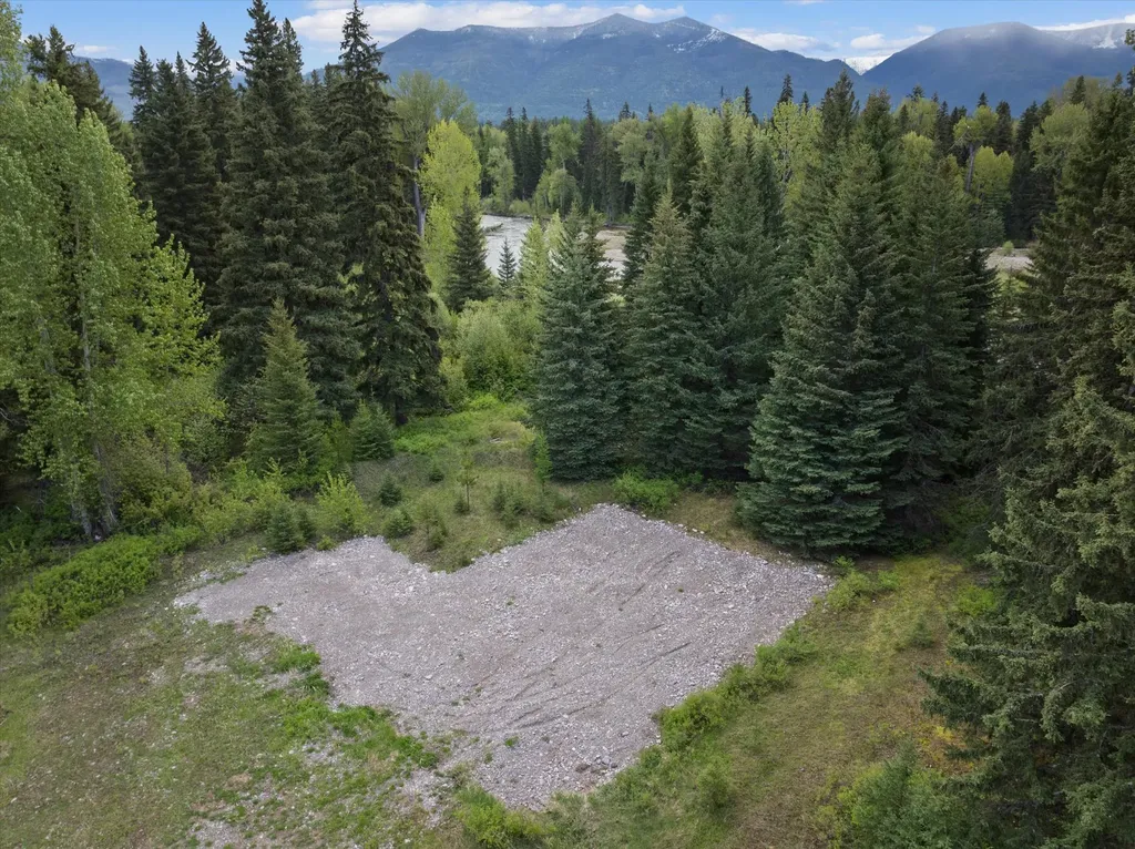 22585 Fatty Creek Road Bigfork MT 59911
