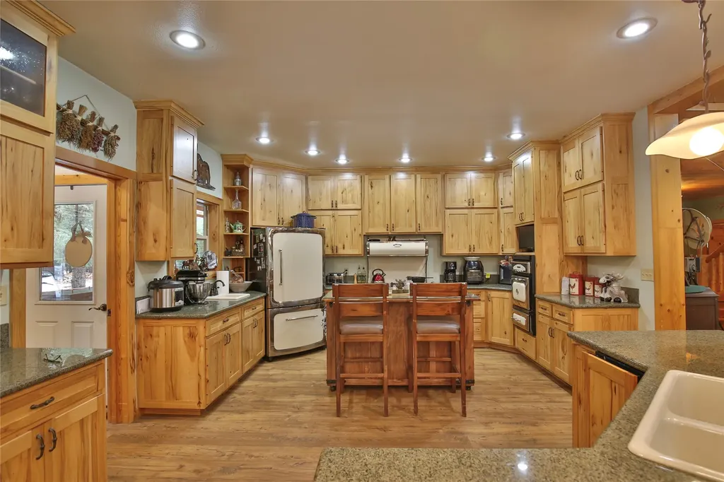 133 Klakken Road Noxon MT 59853