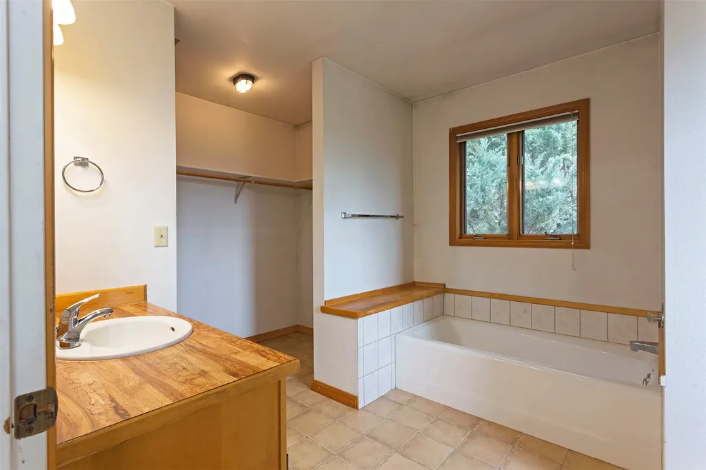3420 Wright Way Darby MT 59829