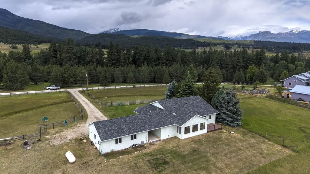 3420 Wright Way Darby MT 59829