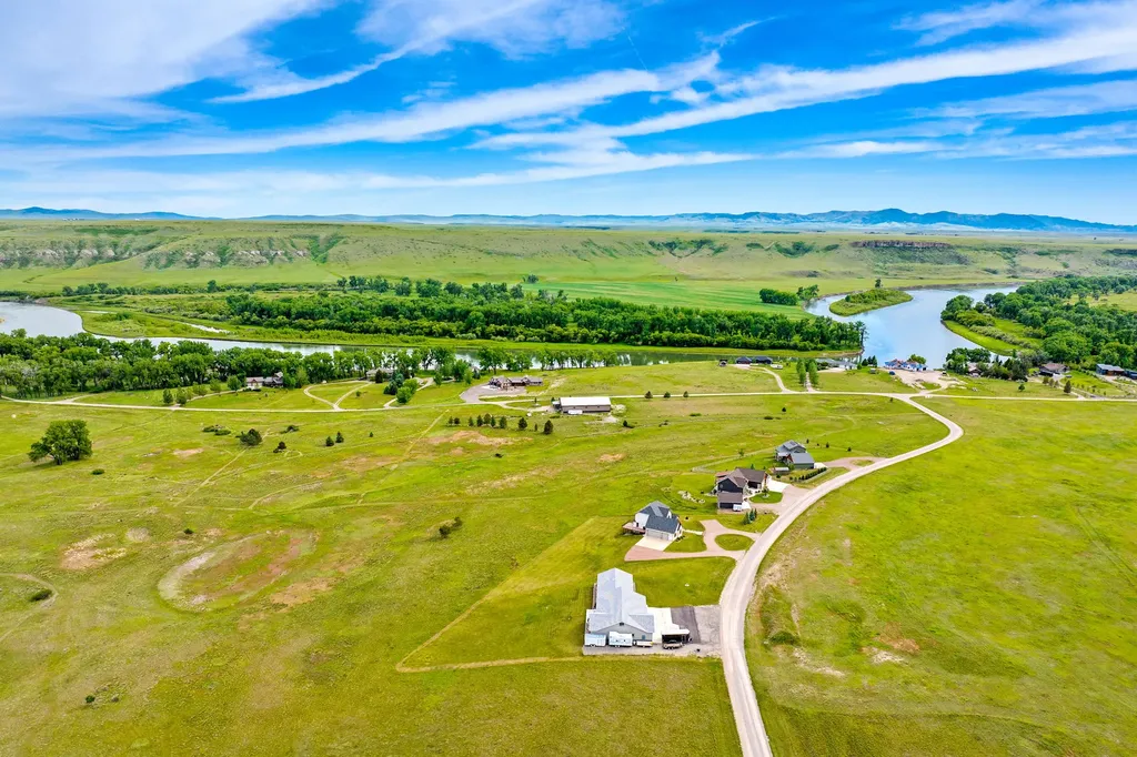 39 Blue Heron Lane Great Falls MT 59404