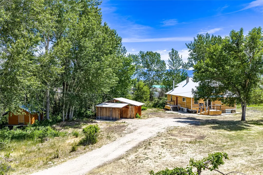 153 Dutch Hill Road Hamilton MT 59840