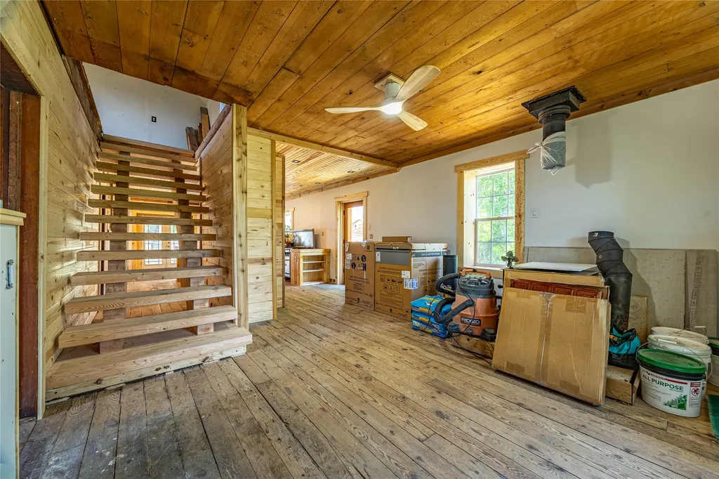 153 Dutch Hill Road Hamilton MT 59840